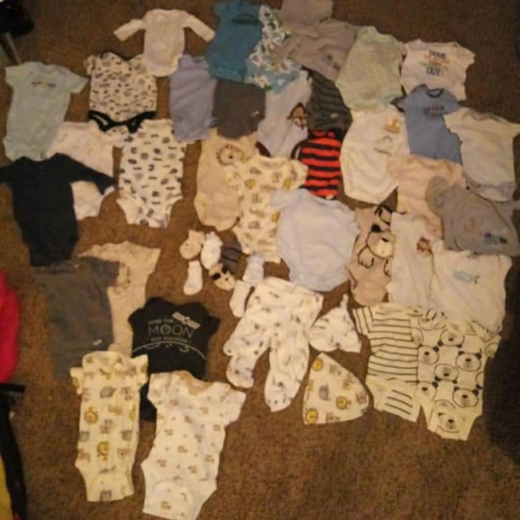 Baby clothes - Picture 2 of 2